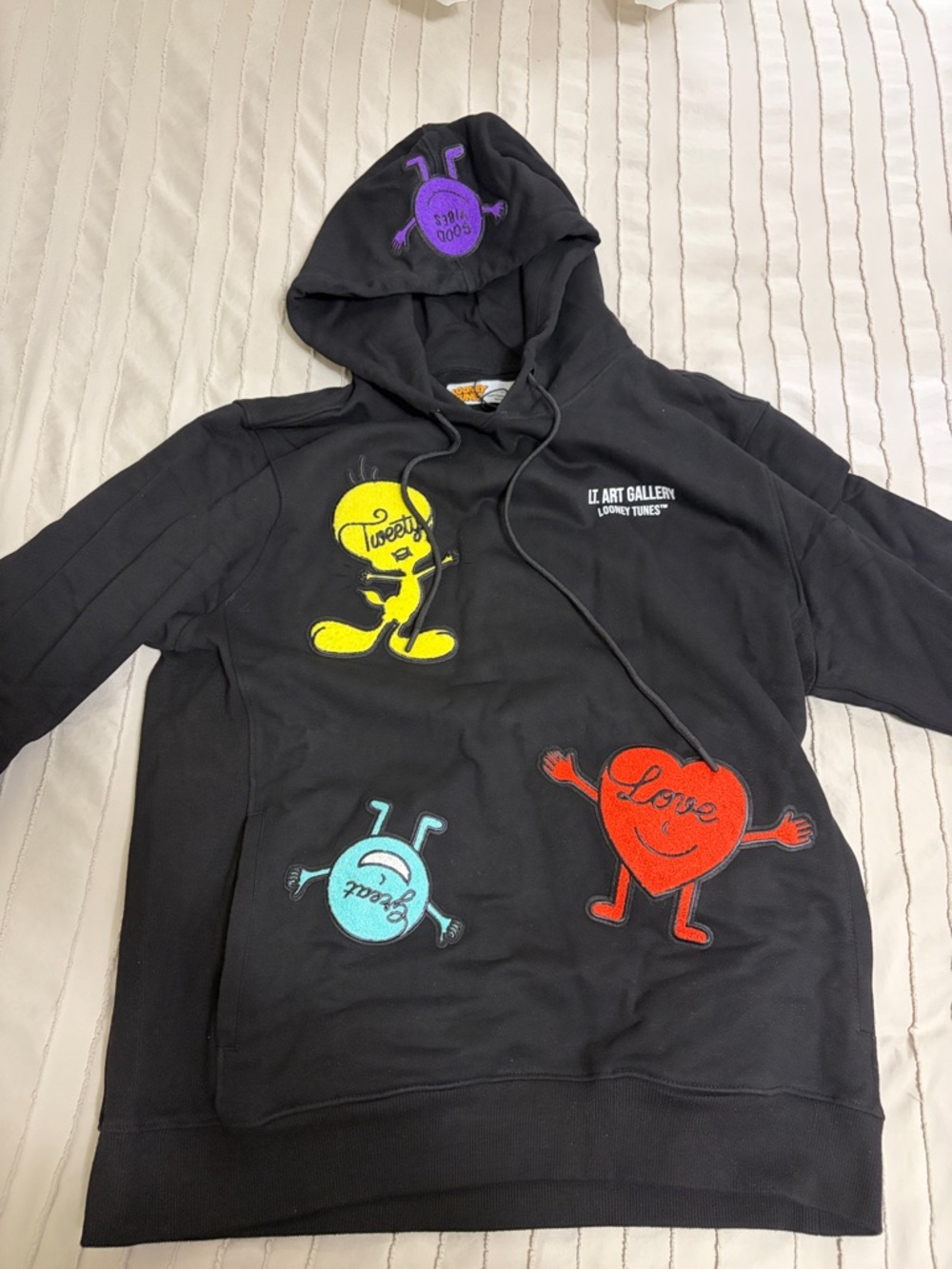 LT. Art Gallery - Looney Tunes Graphic Hoodie Sweater with Colorful Patch Art